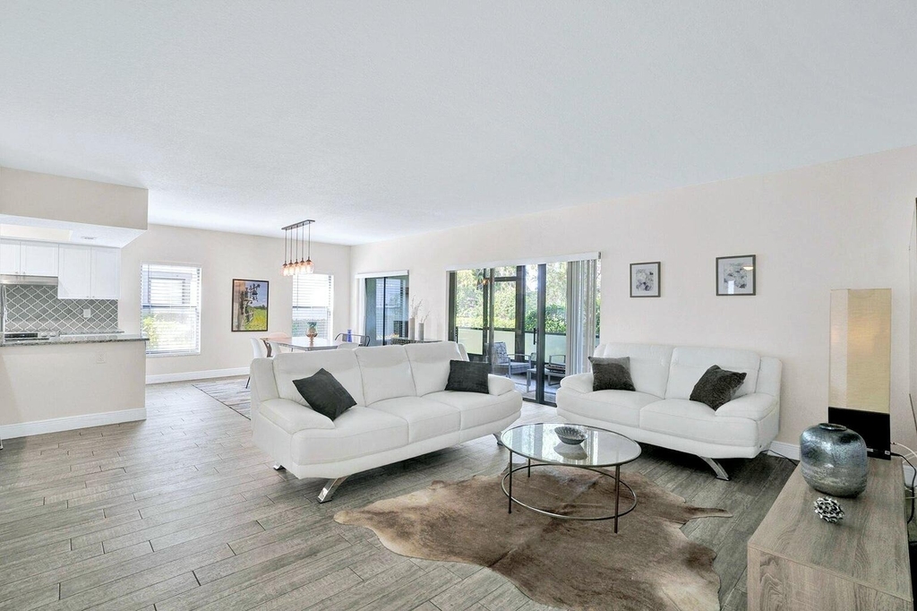 11311 Pond View Drive - Photo 5