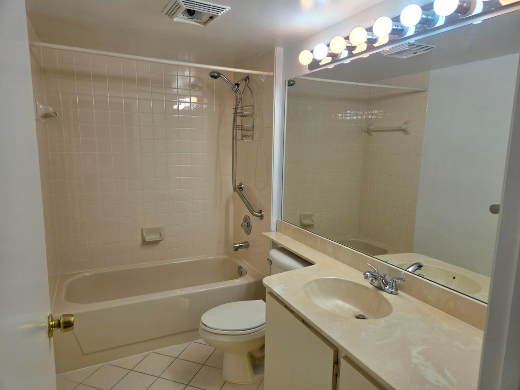2421 Village Boulevard - Photo 20