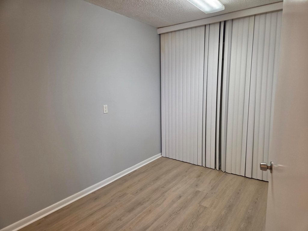 2421 Village Boulevard - Photo 23