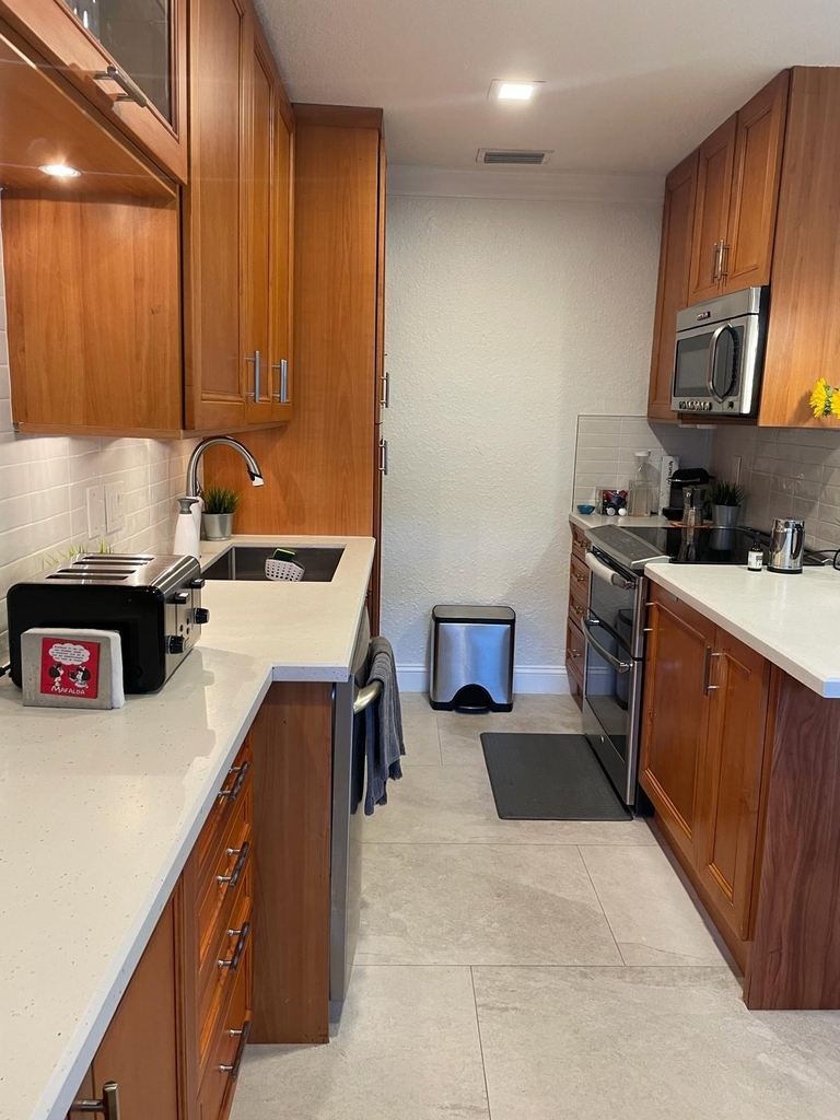 1400 Ne 18th Street - Photo 6