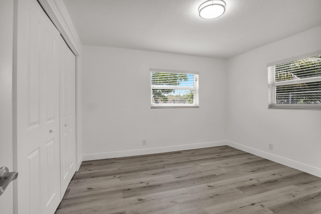 3421 Ne 5th Avenue - Photo 6