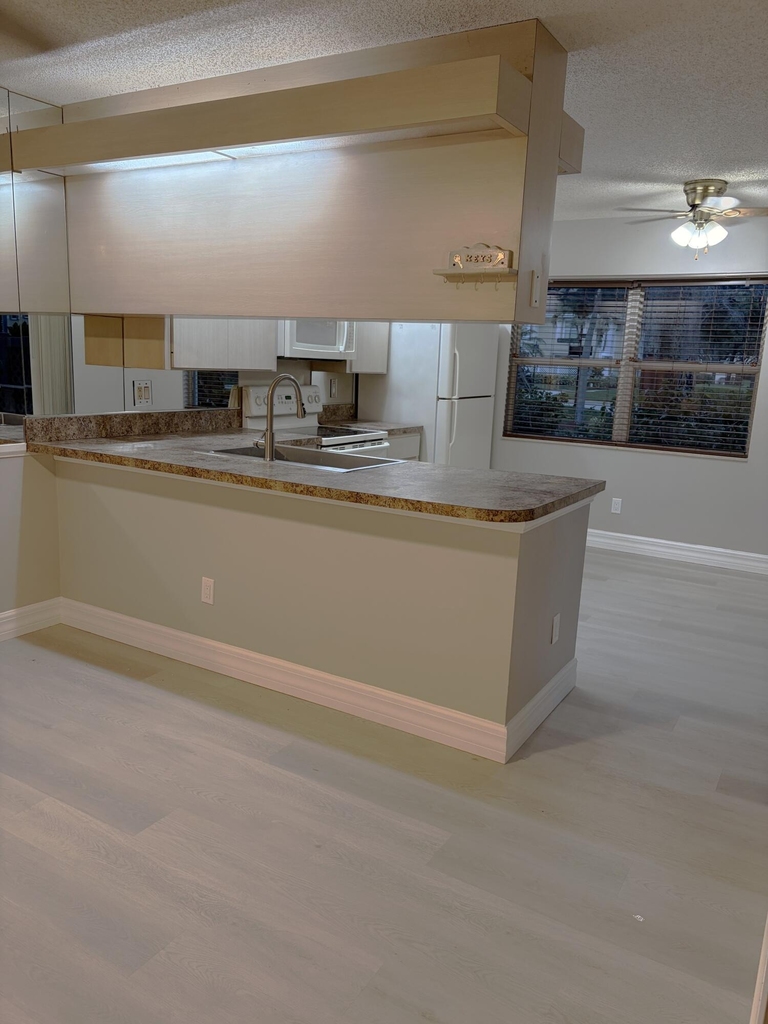 5404 Wheatley Court - Photo 5
