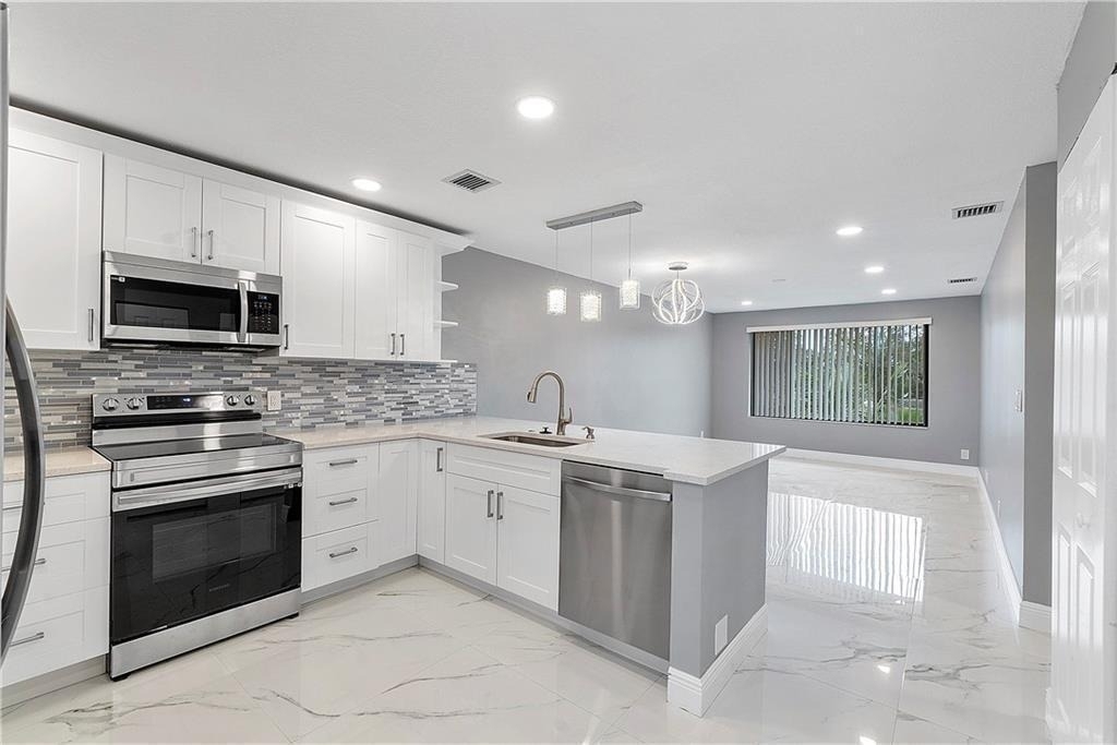 11477 Nw 39th Court - Photo 4