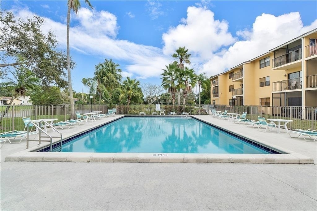11477 Nw 39th Court - Photo 17