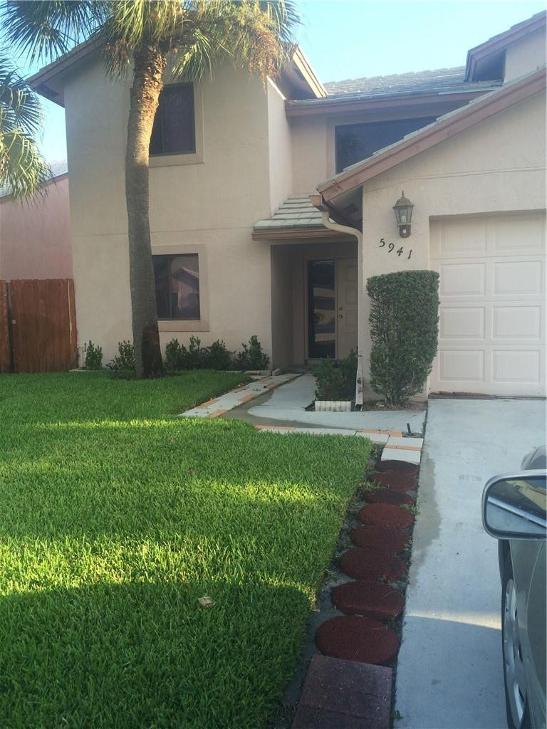 5941 Strawberry Lakes Circle - Photo 8