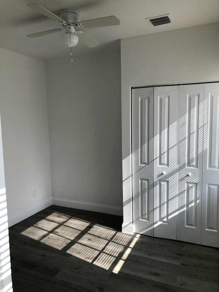 1462 40th Street - Photo 4