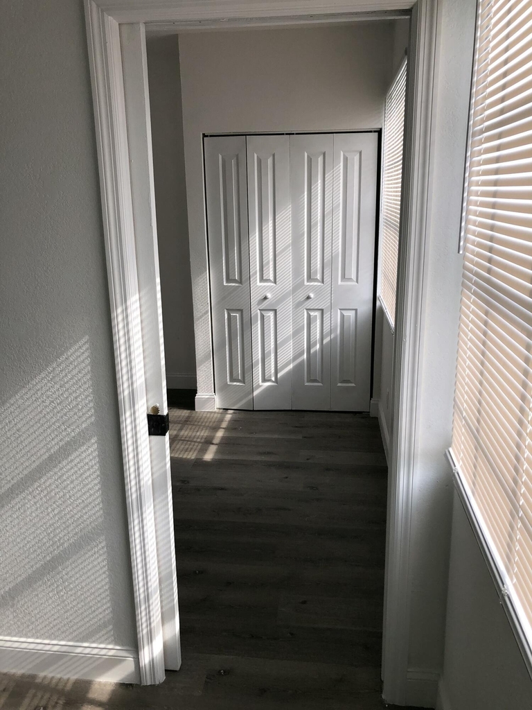 1462 40th Street - Photo 3