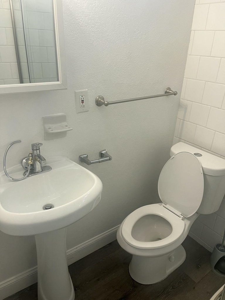 1462 40th Street - Photo 6