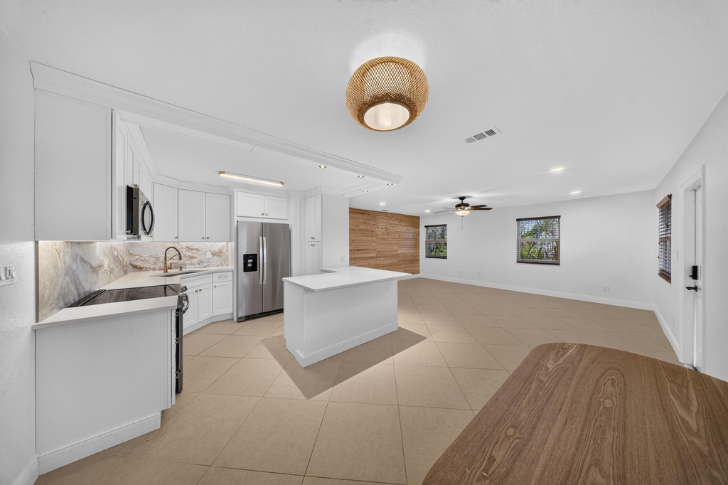 2319 Tamarind Drive - Photo 5
