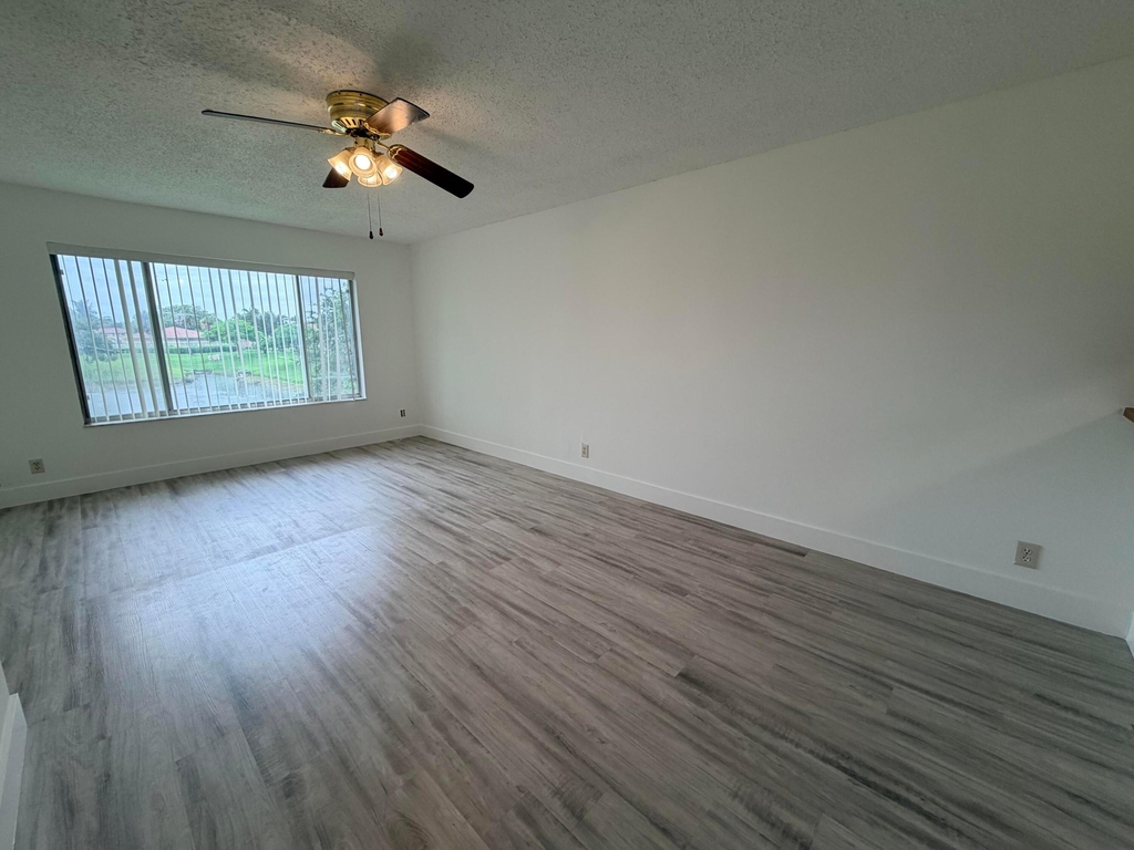 918 Twin Lakes Drive - Photo 17
