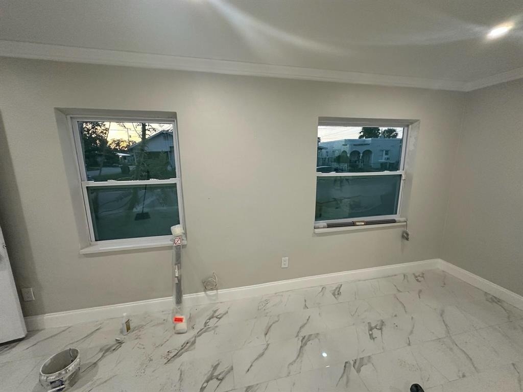 510 Texas Court - Photo 2