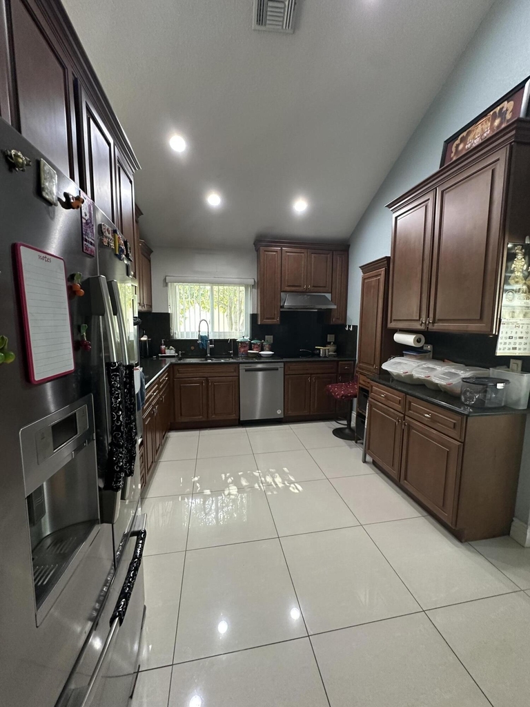 8 Elton Place - Photo 5
