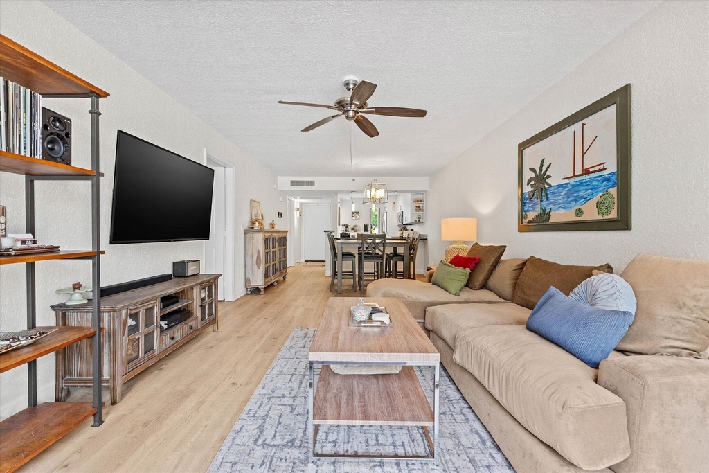 21 Royal Palm Way - Photo 10