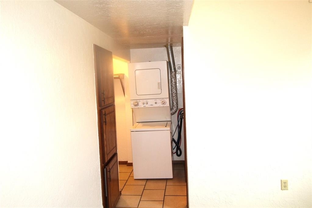 1901 E Lindsey Street - Photo 10