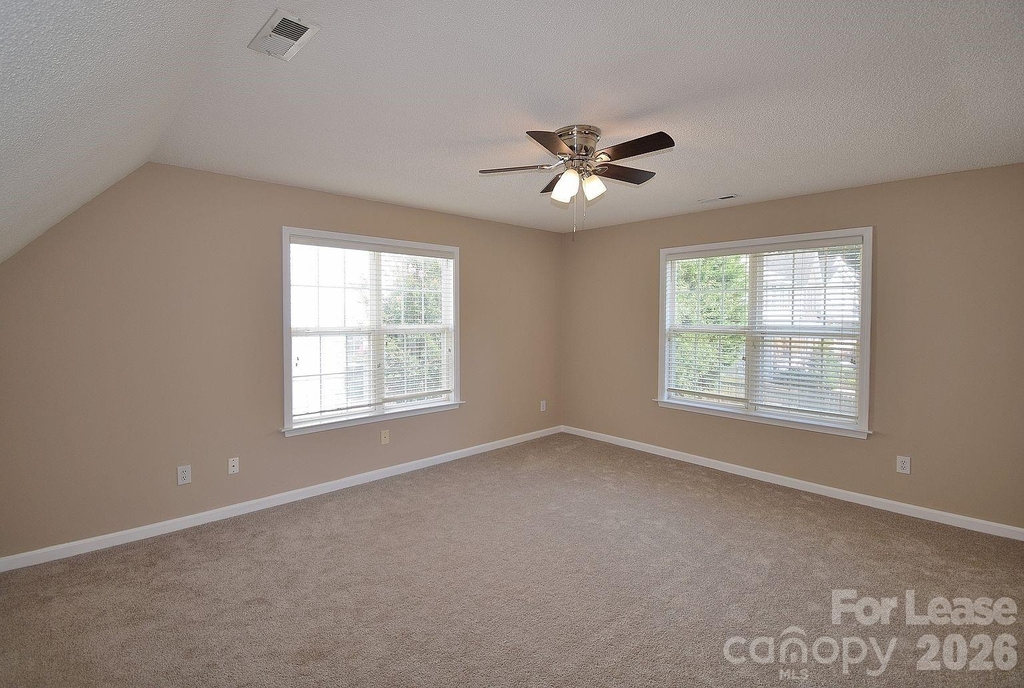 2941 Glen Summit Drive - Photo 13