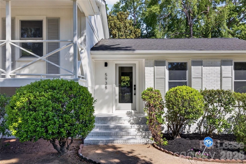 5938 Sharon Road - Photo 19