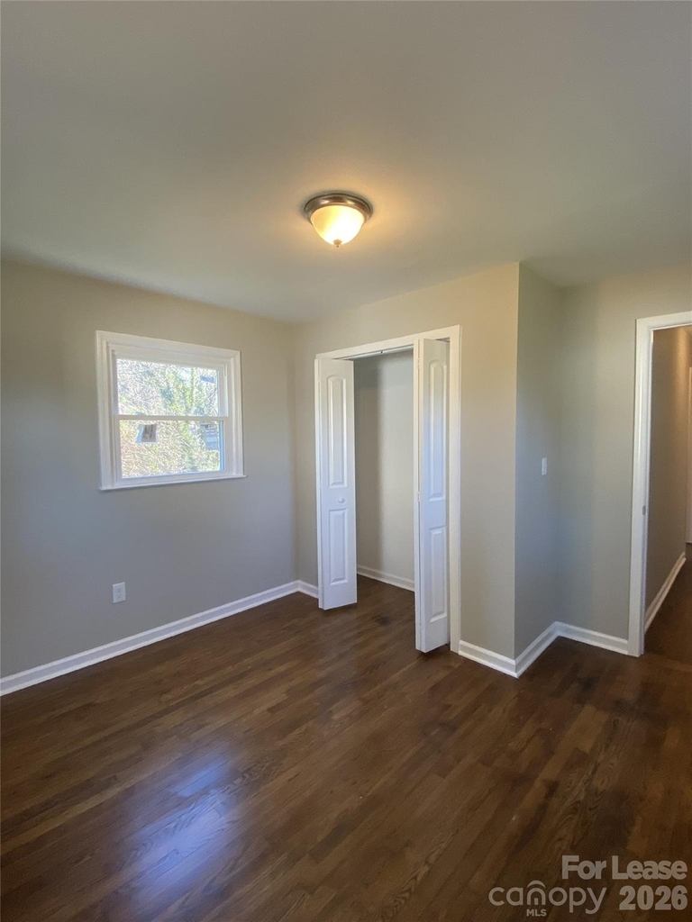 808 Weldon Street N - Photo 1