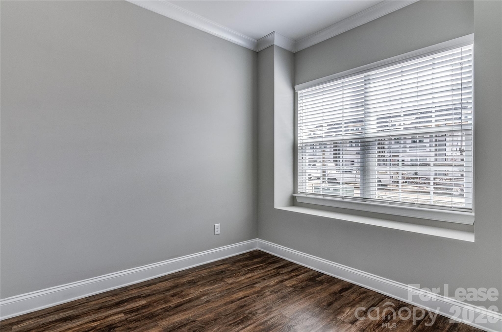 362 Halton Crossing Drive Sw - Photo 9