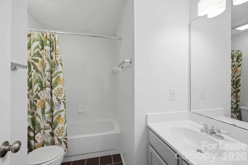 18865 Vineyard Point Lane - Photo 3