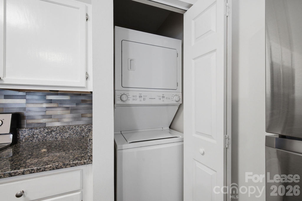 18865 Vineyard Point Lane - Photo 9