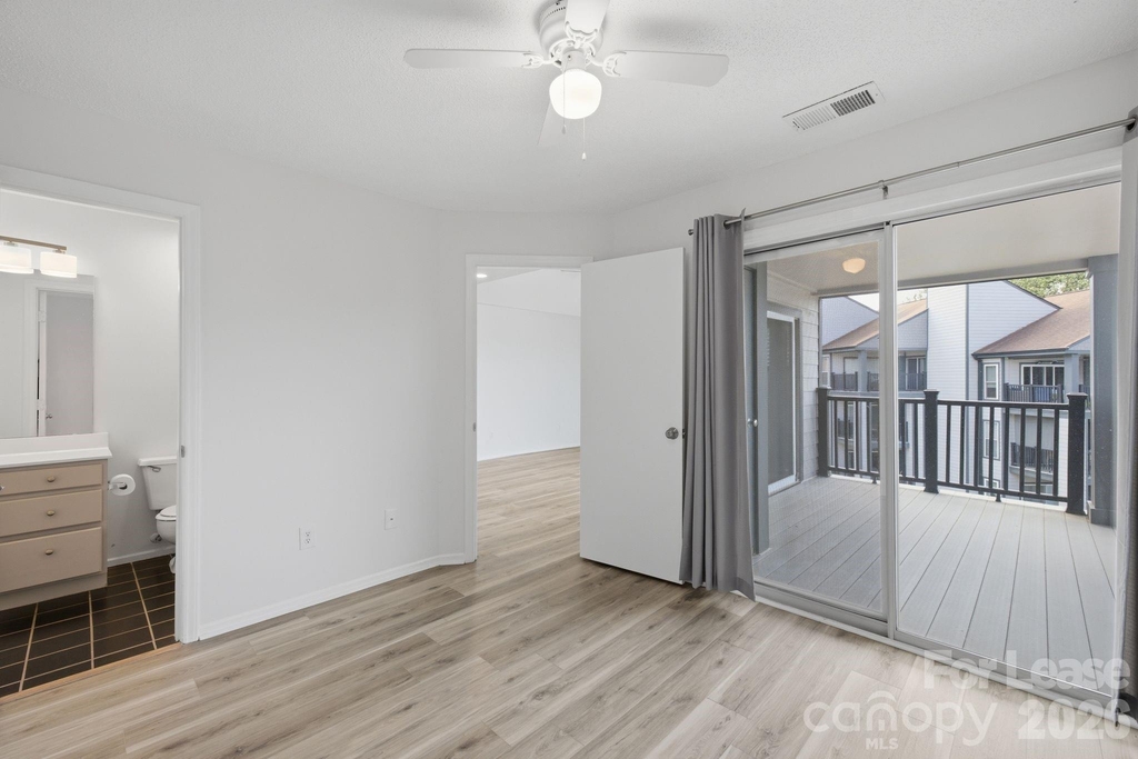 18865 Vineyard Point Lane - Photo 12