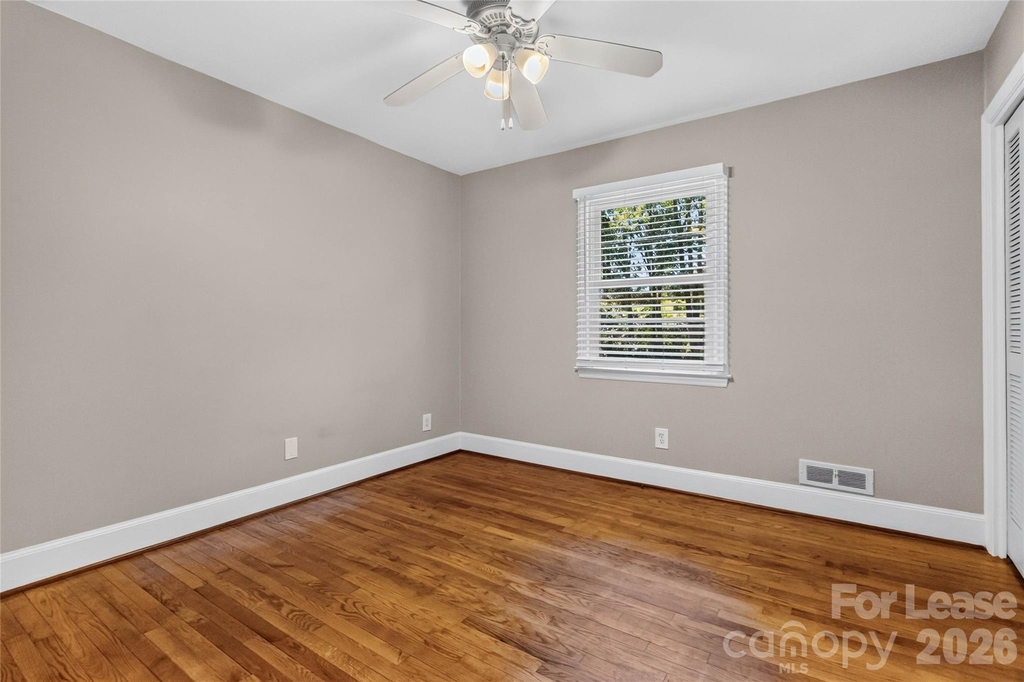1634 Van Buren Avenue - Photo 14