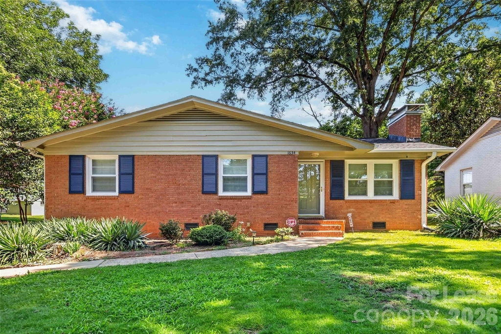 1634 Van Buren Avenue - Photo 0