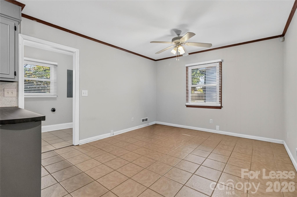 1634 Van Buren Avenue - Photo 12