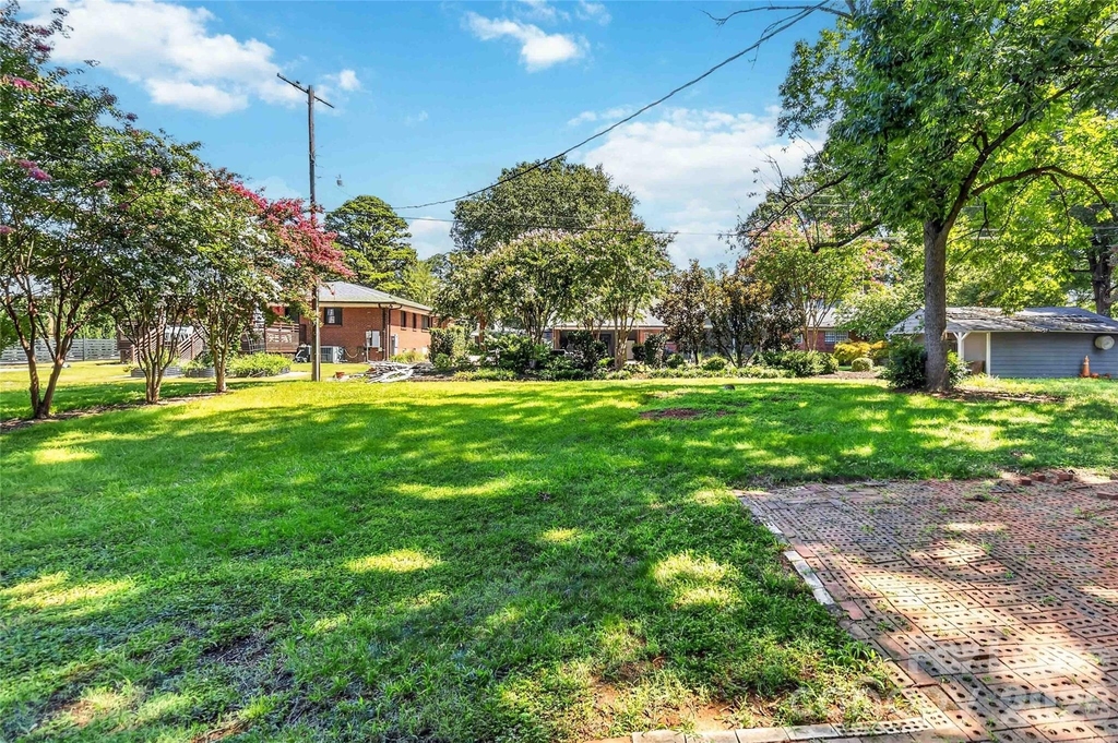 1634 Van Buren Avenue - Photo 24