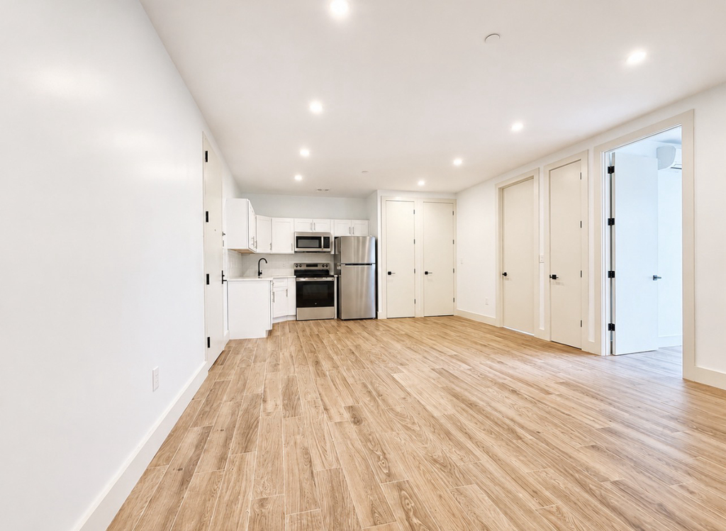 450 East 26th Street - Photo 5