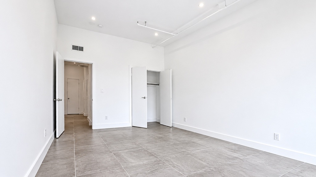 81 Willoughby Street - Photo 4