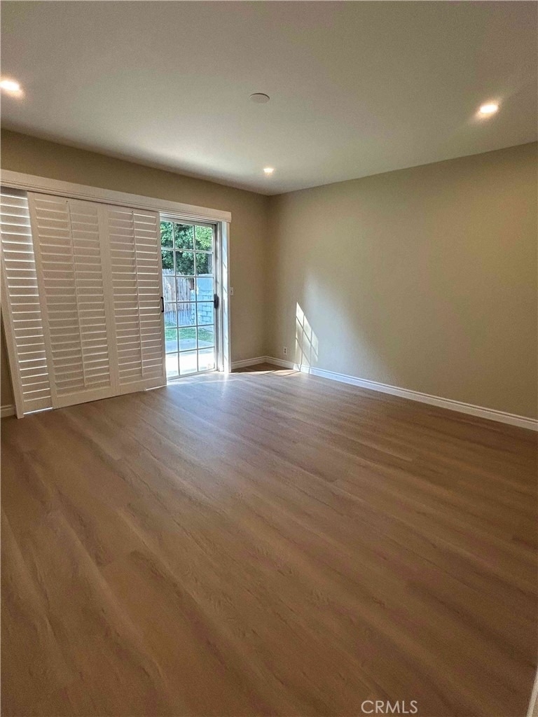 827 Hugo Reid - Photo 14