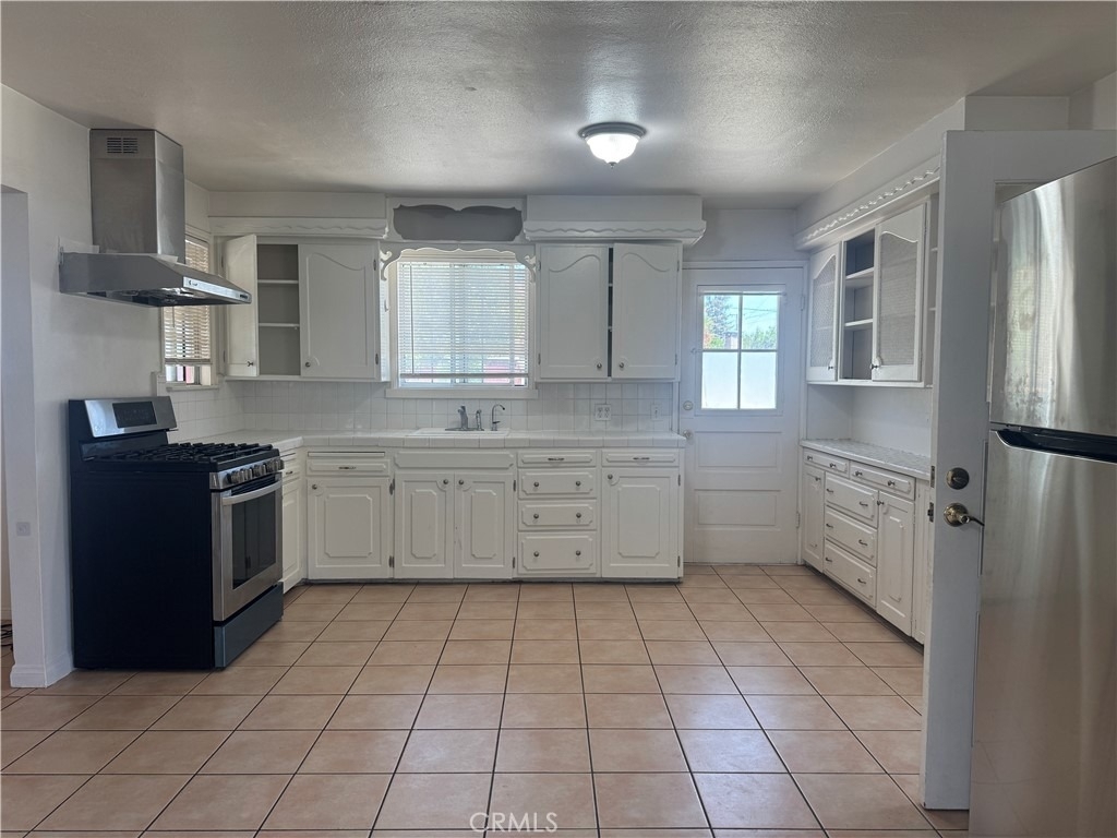 758 W Longden - Photo 12