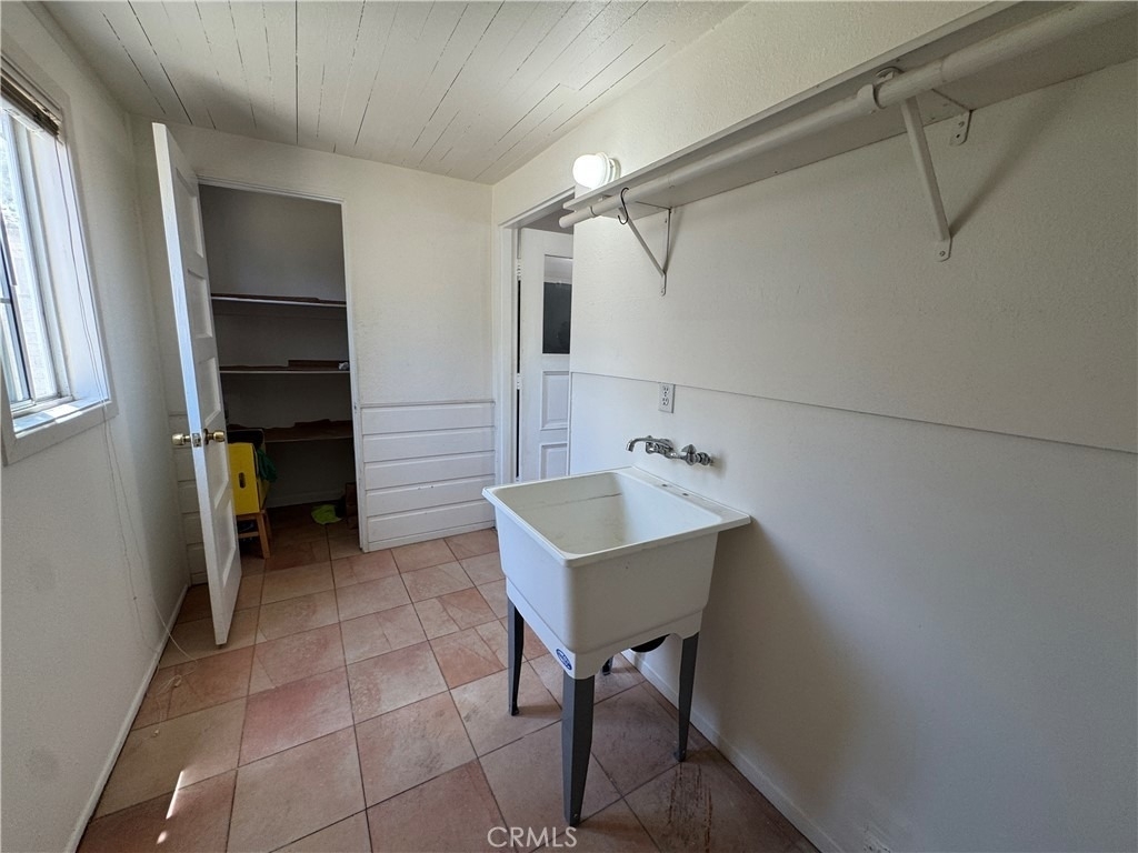 758 W Longden - Photo 9