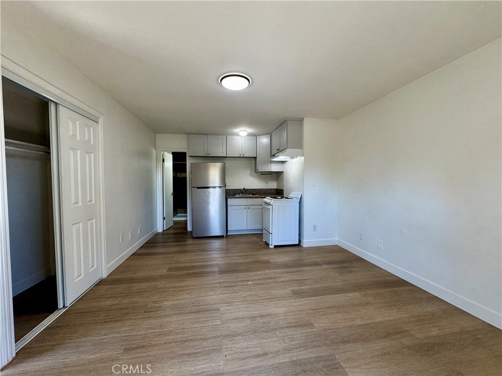 8863 San Bernardino Road - Photo 3