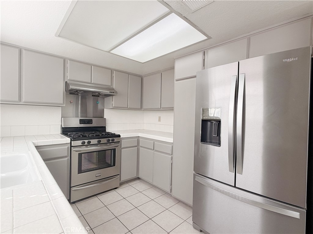 2612 W Grand Avenue - Photo 10