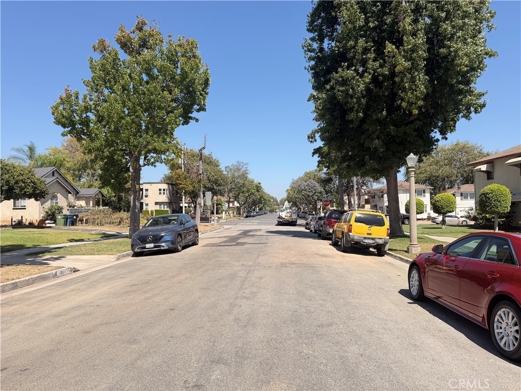 2612 W Grand Avenue - Photo 3