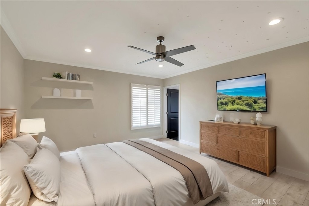 17227 Keswick Street - Photo 2