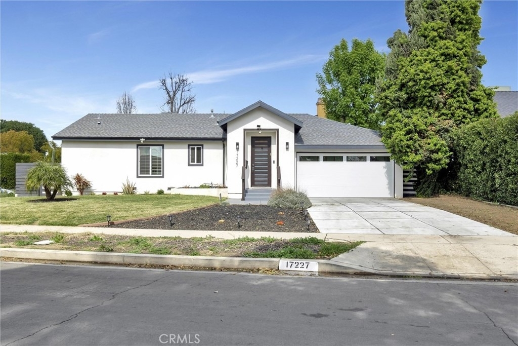 17227 Keswick Street - Photo 0