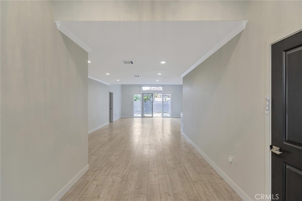17227 Keswick Street - Photo 10