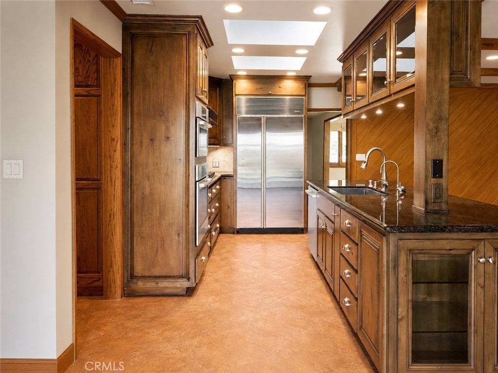 4720 Hayman Avenue - Photo 15