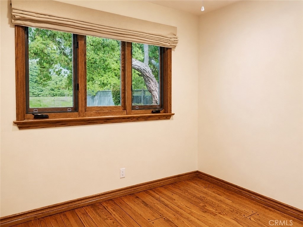 4720 Hayman Avenue - Photo 37