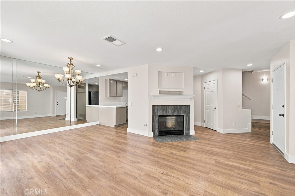 25136 Steinbeck Avenue - Photo 2