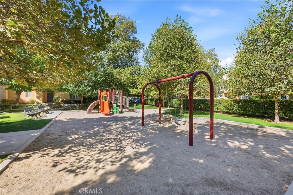25136 Steinbeck Avenue - Photo 31
