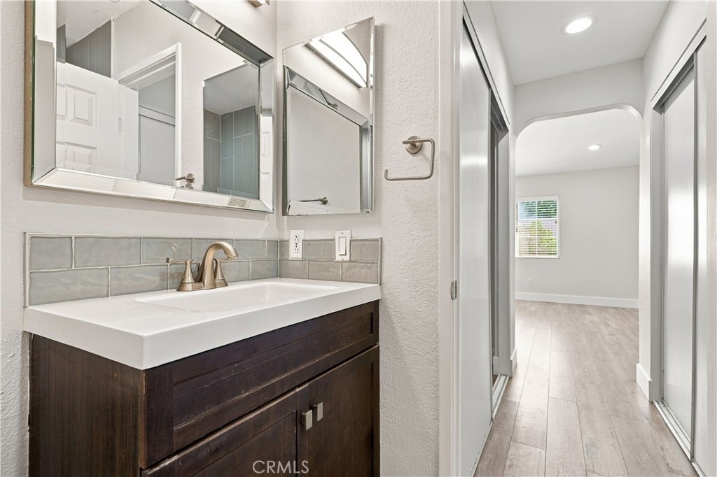 25136 Steinbeck Avenue - Photo 18