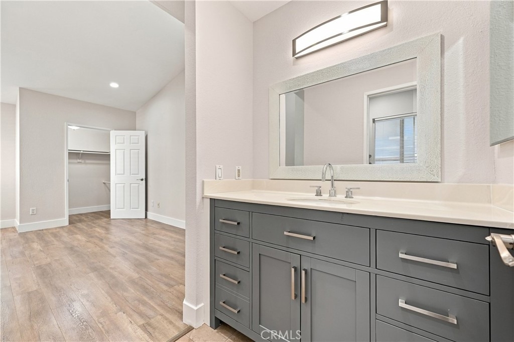 25136 Steinbeck Avenue - Photo 15