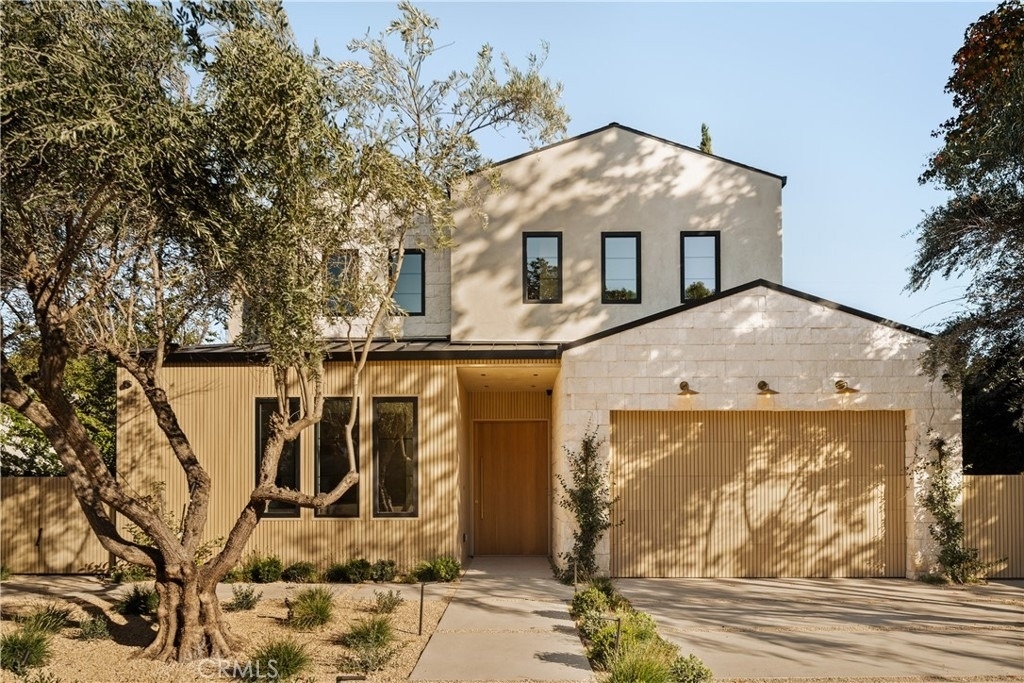 4724 Halbrent - Photo 0