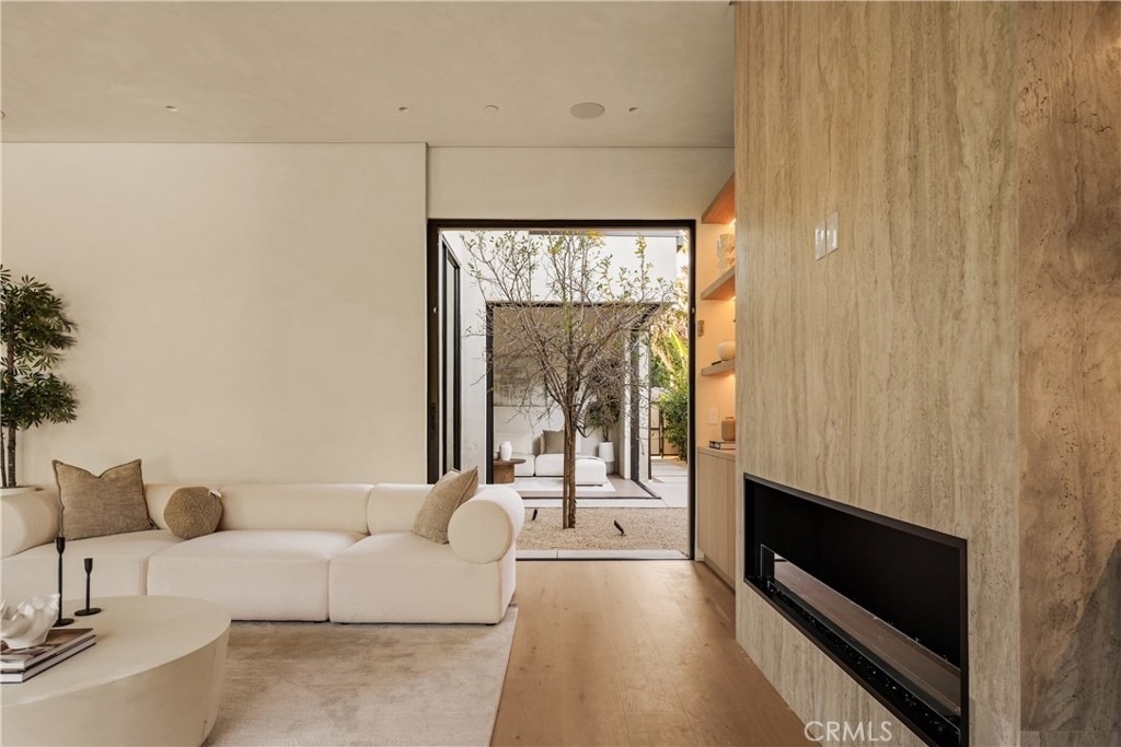 4724 Halbrent - Photo 12
