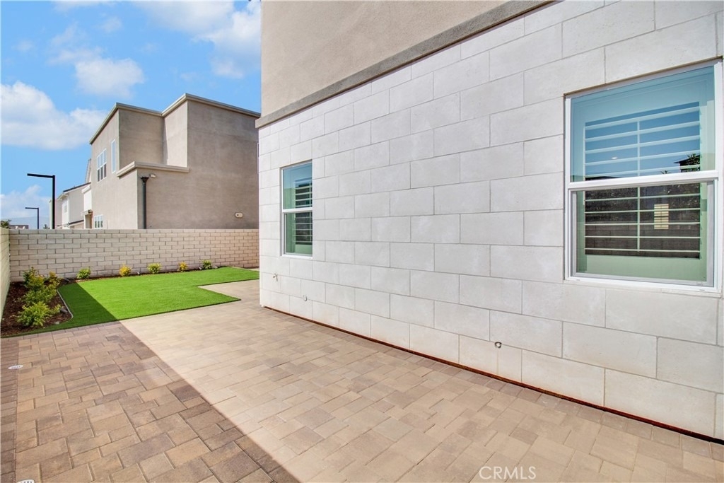 27031 California Court - Photo 33
