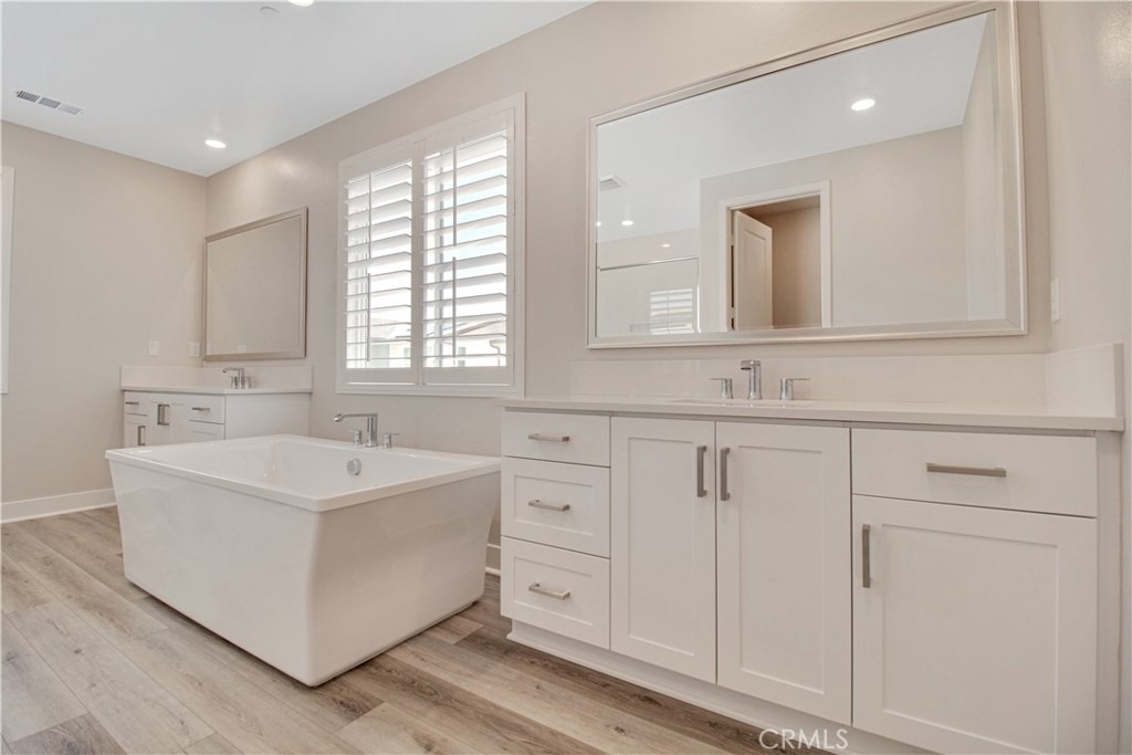 27031 California Court - Photo 20